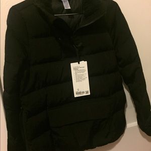 NWT Lululemon pullover down jacket